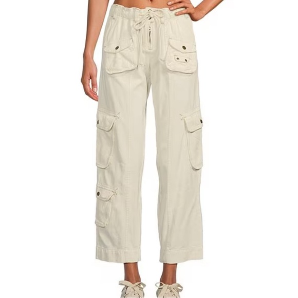 Free People Pants - Free People Tahiti cargo pant in Tofu. Size large. Lots of pockets, comfortable!